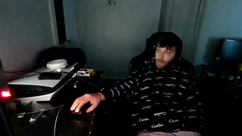 stonedpanda77 online show from January 8, 9:28 pm