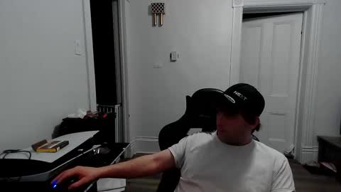 stonedpanda77 online show from February 27, 12:21 am