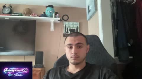 Snapshot of stoner394 chatting on May 4, 6:15 pm stoner394 online show from May 4, 6:15 pm