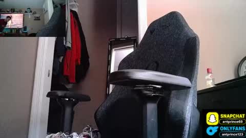 Snapshot of stoner394 chatting on June 3, 1:30 am stoner394 online show from June 3, 1:30 am