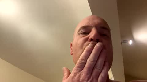 Stoodley22 online show from October 27, 3:49 pm