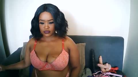 Snapshot of stormie955 chatting on December 22, 10:17 am stormie955 online show from December 22, 10:17 am