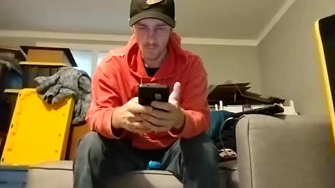 Snapshot of str33twyz3 chatting on October 29, 12:07 pm Streetwyze online show from October 29, 12:07 pm