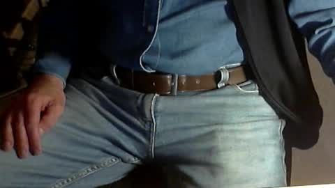 Dave online show from April 4, 8:28 pm