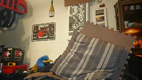 Str8 online show from February 20, 3:19 pm