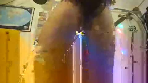 Str8 online show from May 29, 11:03 pm