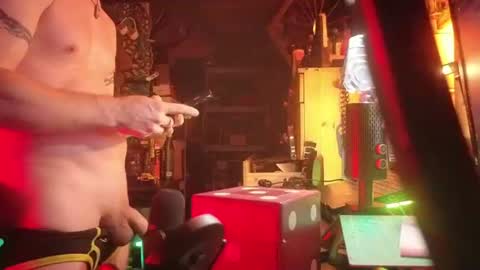 Str8 online show from July 9, 4:33 pm