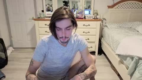 str8whiteboy21 online show from December 16, 4:39 am