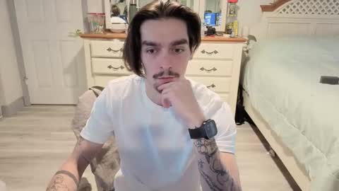 str8whiteboy21 online show from December 20, 4:36 pm