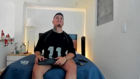 straight__friends online show from November 22, 3:11 pm