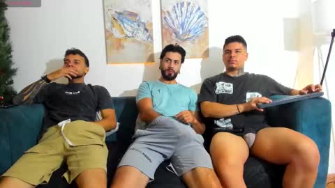 straight__friends online show from March 3, 2:56 pm