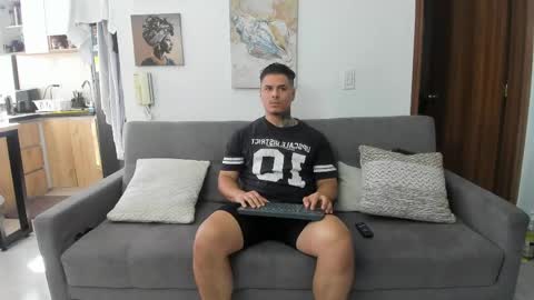 straight__friends online show from June 1, 1:46 pm