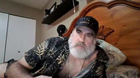 Straightbear4you online show from July 6, 7:49 am