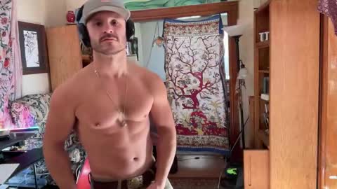 Cowboy Zuhly online show from December 14, 5:29 pm