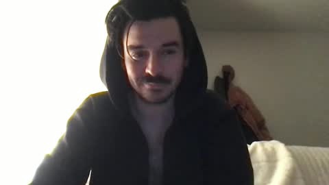 Snapshot of straitnarrow chatting on April 9, 5:51 am Strait n Narrow online show from April 9, 5:51 am