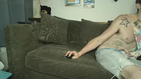 straitpipermann22 online show from October 6, 1:36 am