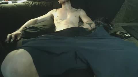 straitpipermann22 online show from October 26, 3:40 pm