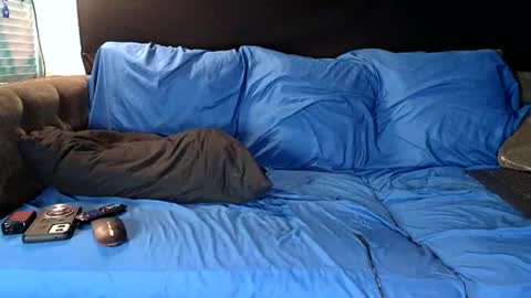 Snapshot of straitpipermann22 chatting on January 13, 11:32 pm straitpipermann22 online show from January 13, 11:32 pm