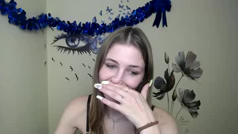 Snapshot of stranger_giirl chatting on January 9, 9:59 am Amalia online show from January 9, 9:59 am