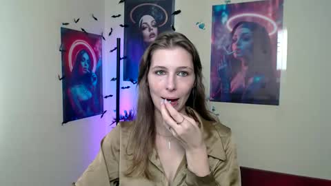 Snapshot of stranger_giirl chatting on September 18, 12:18 pm Amalia online show from September 18, 12:18 pm