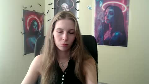 Amalia online show from May 7, 6:08 am
