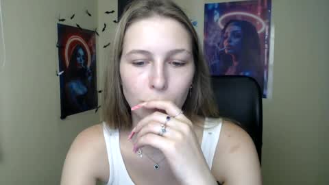 Amalia online show from August 4, 5:54 am