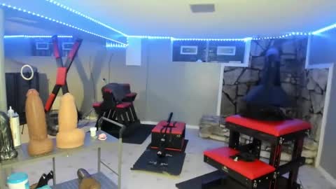 Straponbitchboy strapon humiliation sissy chasisty bdsm online show from February 5, 9:15 am