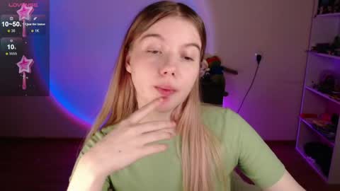 Juli online show from April 11, 7:45 am