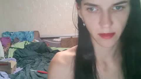 Snapshot of strawberry_storm chatting on October 7, 7:44 pm Strawberry Storm online show from October 7, 7:44 pm