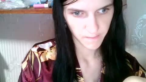 Snapshot of strawberry_storm chatting on June 21, 8:55 pm Strawberry Storm online show from June 21, 8:55 pm