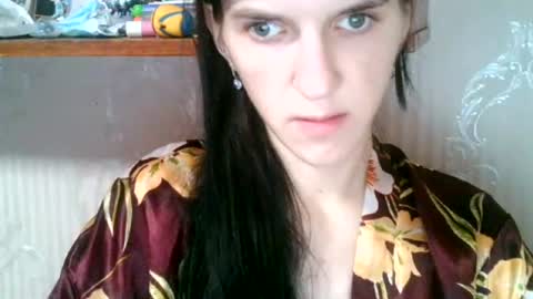 Snapshot of strawberry_storm chatting on July 1, 10:20 pm Strawberry Storm online show from July 1, 10:20 pm