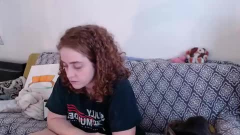 Strawberrylotsacake online show from January 6, 4:32 pm