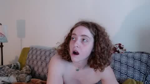 Strawberrylotsacake online show from April 2, 12:58 pm