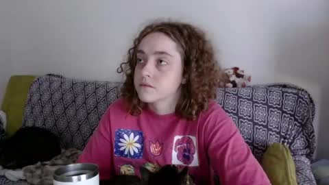 Strawberrylotsacake online show from April 23, 12:29 pm