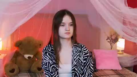 Snapshot of strawbunnybite chatting on June 15, 3:14 pm Bunny online show from June 15, 3:14 pm