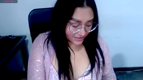 strawlux online show from March 20, 5:12 am