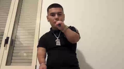 Snapshot of streetprincelive chatting on December 17, 5:41 pm streetprincelive online show from December 17, 5:41 pm