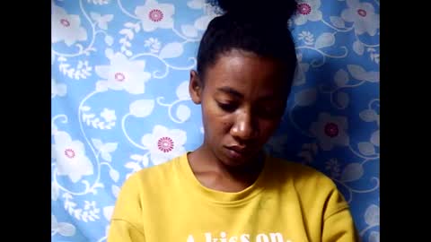 Snapshot of strevah9794 chatting on February 5, 10:31 am strevah9794 online show from February 5, 10:31 am