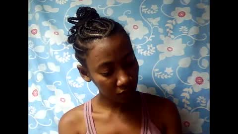 Snapshot of strevah9794 chatting on February 12, 8:31 am strevah9794 online show from February 12, 8:31 am