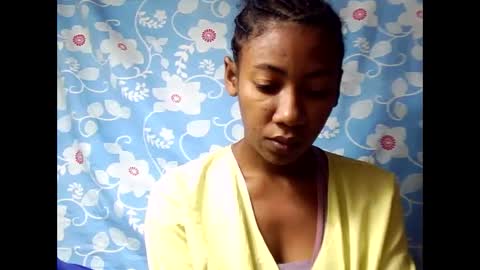 Snapshot of strevah9794 chatting on February 13, 8:43 am strevah9794 online show from February 13, 8:43 am