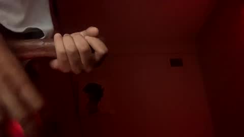 Snapshot of strictlysoloo chatting on January 2, 9:54 am strictlysoloo online show from January 2, 9:54 am