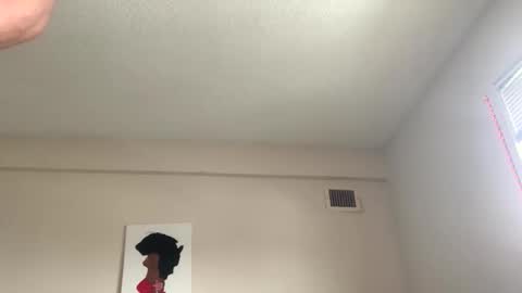 Snapshot of strictlysoloo chatting on January 23, 8:13 pm strictlysoloo online show from January 23, 8:13 pm