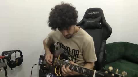 Snapshot of stringin69 chatting on November 30, 8:13 pm stringin69 online show from November 30, 8:13 pm