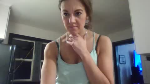 Snapshot of strokinaces1 chatting on April 14, 2:17 am strokinaces1 online show from April 14, 2:17 am