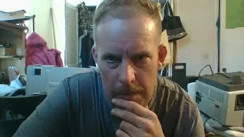 Snapshot of strokingjoe14585 chatting on January 9, 7:04 pm strokingjoe14585 online show from January 9, 7:04 pm