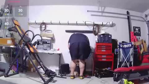 strong_bear89 online show from March 23, 7:51 pm