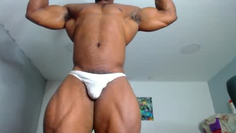 Snapshot of strong_george1 chatting on January 9, 9:58 pm strong_george1 online show from January 9, 9:58 pm