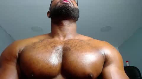 Snapshot of strong_george1 chatting on January 14, 3:11 am strong_george1 online show from January 14, 3:11 am