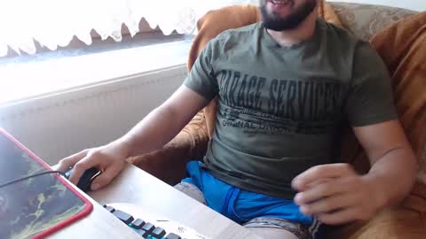 Snapshot of strongcoffee10 chatting on September 19, 9:22 am StrongCoffee online show from September 19, 9:22 am