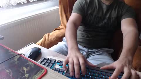 Snapshot of strongcoffee10 chatting on September 26, 6:06 am StrongCoffee online show from September 26, 6:06 am